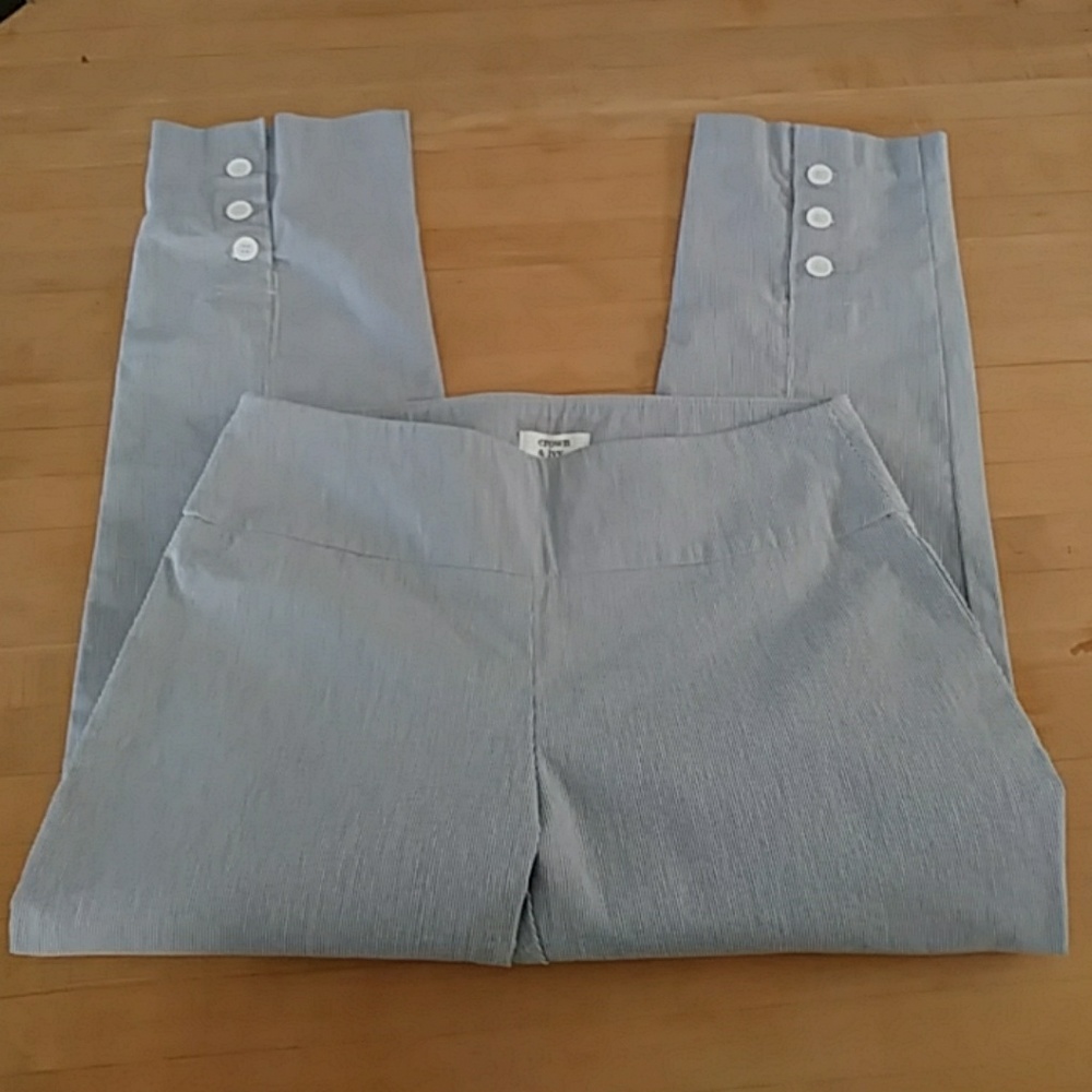 Crown & ivy seersucker capris